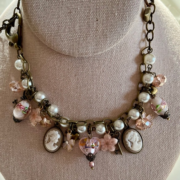 Victorian Inspired Cameo Charm Bracelet VTG Pink Blush Venetian Lampwork Beads - Picture 15 of 16